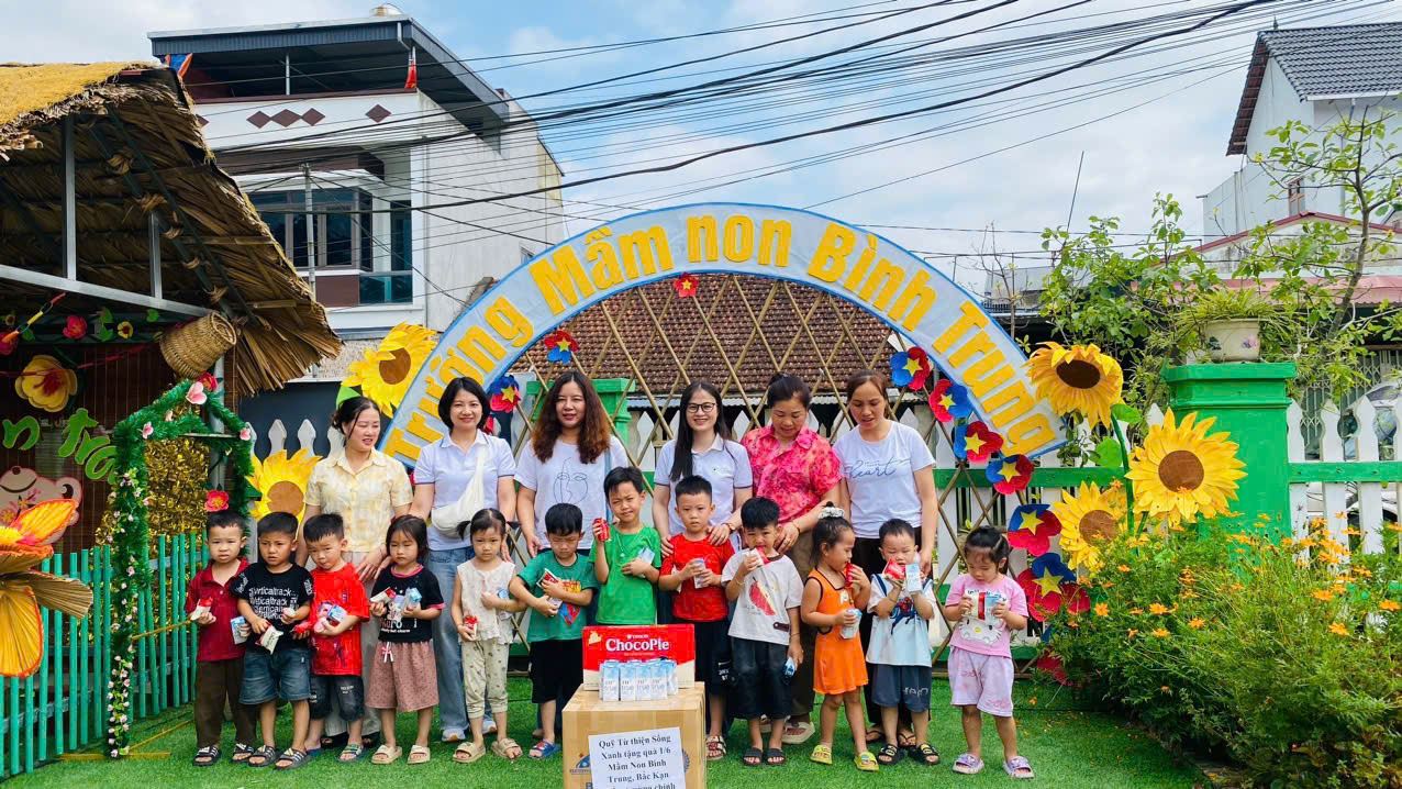 HÀNH TRÌNH YÊU THƯƠNG – TRAO NỤ CƯỜI CHO EM NHỎ VÙNG CAO